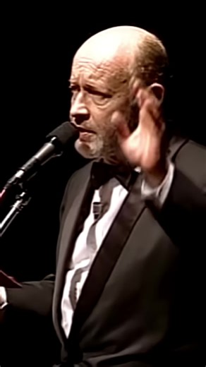 Harold Schoenstein lo describe como un delincuente famoso. ¡Imperdible la crónica de su ópera! #Música #Ópera #Humor #Arte #Insólito