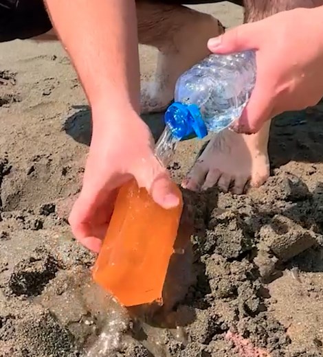 48K views · 143 reactions | Found A Crystal, Created A Memory | 5-Minute Crafts Play | Facebook