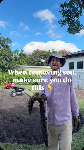 This step is crucial when removing sod to install a food forest 🪏 When removing sod make sure you’re getting all the roots out, otherwise the grass will propagate and take over in a few years. Tedious as It may seem It will save you in the long run It’s small details like this that make all the difference in building a thriving system 🌱 Want to learn how to build and maintain your system the right way? Join our live education call every Tuesday @ 7pm EST where we teach you the best practices f