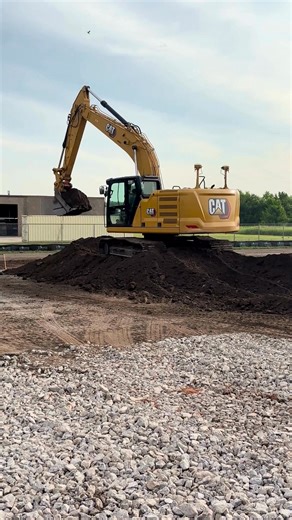 The Cat® 320 makes your workday easier with smart technology, comfy cab features, and savings on fuel and maintenance—helping you get more done without the stress. Scoop up a Cat® 320 of your own here: https://warrenc.at/320Excavator #WarrenCAT #WhateverTheJob #WhateverItTakes | Warren CAT
