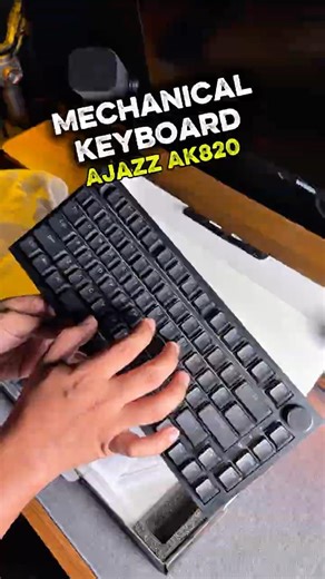 This is the budget keyboard for gaming/work setup. #mechanicalkeyboard #gamingkeyboard #gamingsetup