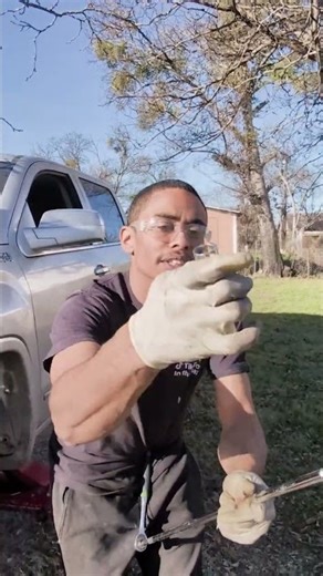 2014-2018 GMC Sierra 1500 Spark Plugs #automobile #mechanic #cartok #viral #chevrolet #shorts #gm