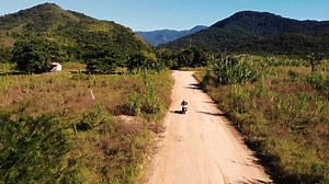 674K views · 8K reactions | A X-ADV Experience já deixou saudade! A bordo da única maxi-scooter on e off-road do mundo, viajamos rumo ao inesperado, exploramos todos os terrenos e as aventuras ficarão na memória. A pergunta que não quer calar é: pra onde será nossa próxima expedição? | Honda Motos Brasil | Facebook