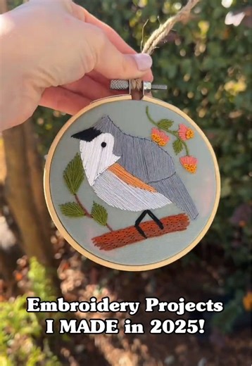 These are the hand embroidery projects I completed in 2025! ✨ I made 106 projects total — more than double what I created last year, and I’m so proud of this creative year. 🎉 Here’s what I stitched: 🔖 12 small embroidered bookmarks 📖 16 large embroidered bookmarks 💎 17 pairs of embroidered earrings 📿 19 embroidered necklaces 🧢 7 embroidered hats 👜 2 embroidered bags 🎄 15 embroidered ornaments 💌 3 embroidered cards 🖼️ 4 framed embroidered artwork pieces 🪡 7 embroidery kits 🧷 4 stick-a
