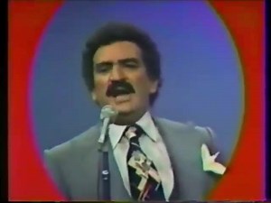 14K views · 275 reactions | “ME CAGO EN EL AÑO VIEJO”. Letra y música: MIKE LAURE | David Villalpando | Facebook