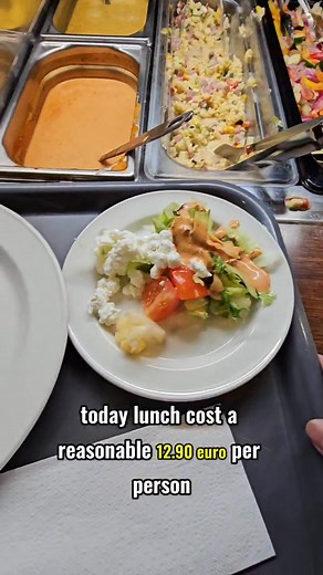 99K views · 1.4K reactions | Today's Daily Dish Diaries is next level! I'm sharing the amazing lunch buffet at the Alvariini Hotel in Alajärvi (€12.90). We got savory BBQ-Kassler, aromatic Yrttibroiler, and that amazing Appelsiini rahka for dessert!  ​If you're near Alajärvi, you NEED to stop here. Would you pay €12.90 for this 10/10 buffet? Let me know!  ​#HotelFood #FinnishCuisine #Buffet #InternLife | Daily Dish Diaries | Facebook