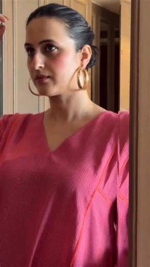 House of Moxa on Instagram: "I’ve always said… some pieces never go out of style ✨ This pink & orange handloom kurta set is proof - timeless, soft, and one of our all-time favorites 💖 #HandloomLove #BestSellers #TimelessStyle Look for ‘Pink V neck kurta set and orange pyjama in handwoven checks’ on our website www.houseofmoxa.in Product link also available in our BIO"