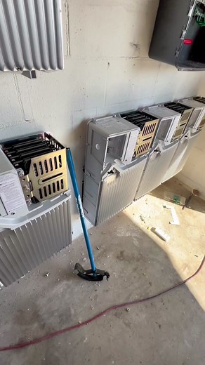 Kicked 90s #apprenticeship #apprentice #electrical #bluecollar #electrician #construction #solar