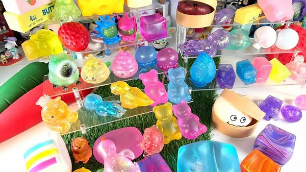 My viral squishy collection part 1 - Dumplings, bears and babies!