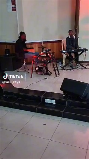 Washa naaree 🔥 ndani ya moyo wangu naare 🔥 Yahweh... @Timam Evans