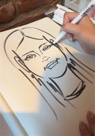 set a timer and see what you can draw in 2 mins…you might surprise yourself! #caricature #portrait #artinspo #artchallenge #arttok