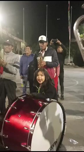 Videos de LA MONJITA TERALA CALCA (@lamonjitaterala) con «sonido original - LA MONJITA TERALA CALCA»