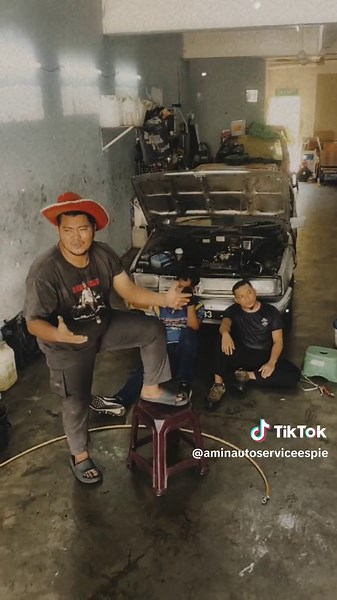 Ini adalah sketsa semata2.... Tp sketsa pun pernah kena oiiii hahahahaha ..... Ending paduuuuuu tgk smlai hbis ...