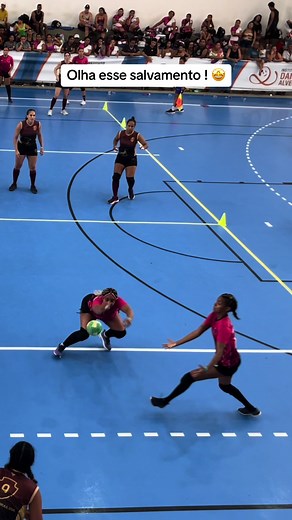 Strong Throws in Dodgeball: A Guide to Playing Like a Pro