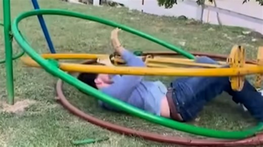This playground fail had perfect timing