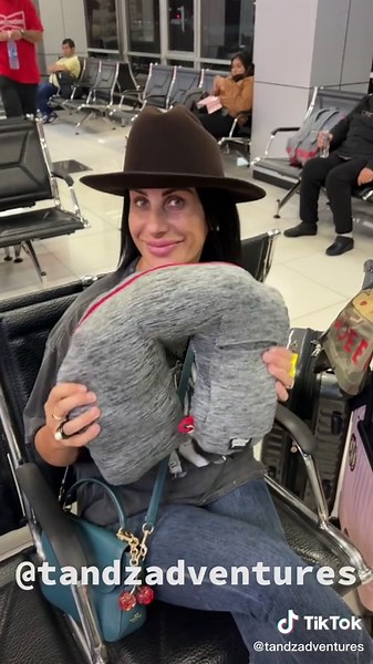 Stealth travel hack that not many know about! #tandzadventures #pillowpack