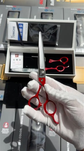 The latest split-body scissors #haircut #hairstyle #wigs