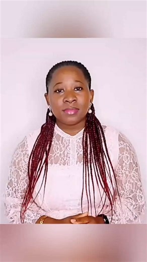 ✨ Bonne année 2026🥳🥳 Après la grossesse, l’accouchement et le post-partum, j’ai ressenti le besoin de ralentir et revenir en douceur avec les projets couture ✂️. Je vous explique tout dans la vidéo complète, disponible sur ma page #bonneannee #ksddiane #ProjetsCouture | KSD diane