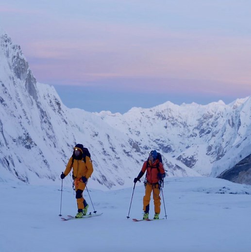 From high-altitude expeditions to big-wall climbing missions in the world’s most punishing environments, FUTURELIGHT provides unsurpassed comfort and protection while keeping the elements out. See the full FUTURE Summit Series Collection: http://bit.ly/FTRLTSMfb | The North Face