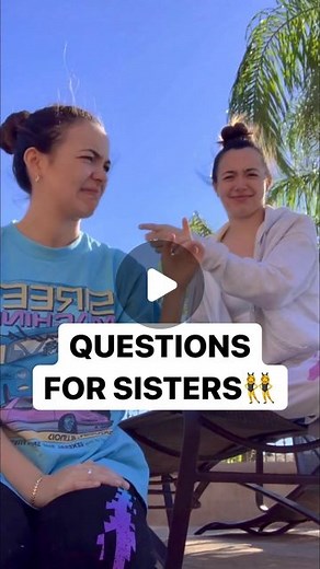 merrelltwins on Instagram: "Questions for sisters 🙋🏻‍♀️🙋🏻‍♀️💭 #twins"