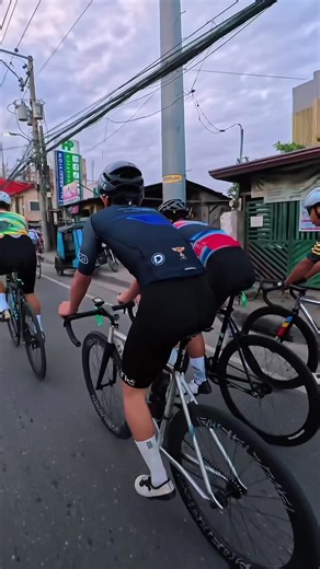 May smurf account. #mandaueanimal #fixedgearphilippines #cabskidsfixedgear #cebufixedgearcommunity @superLloyd