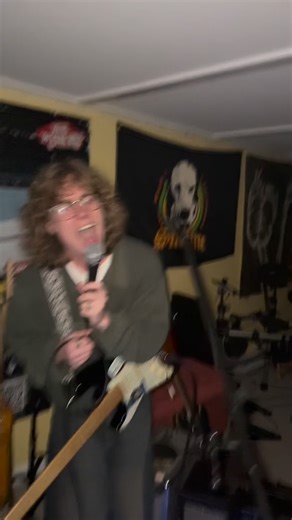 innlet on Instagram: "whole lotta love - led zeppelin - - - #rock #ledzepplin #music #guitar #bass"