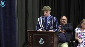Ons hoofseun van 2025, Brent Goosen lewer sy laaste toespraak tydens die Uitstapdagseremonie. | Hoër Jongenskool Paarl Boys' High School