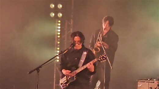 7.9K views · 839 reactions | Bad - wave to earth  Presented by Wilbros Live #wavetoearth #WaveToEarth1stEraConcert | Manila Concert Scene | Facebook