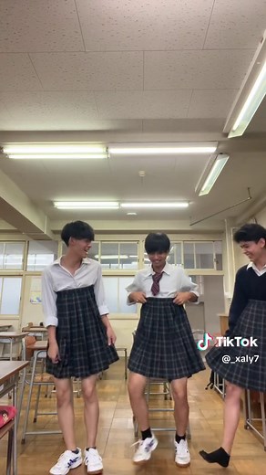 チマチョゴリの魅力を探る - 制服ダンス動画#06