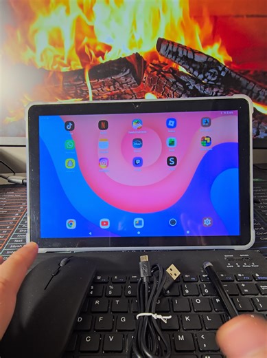 Tablet with Android 15 Operating System, 12GB RAM, 64GB Storage (expandable to 1TB) and a QUAD Core Procesor. #tablet #tabletbundle #tiktokmademebuyit #android #endofyearsale