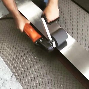 FEIN WPO 14-25 E Metal Polisher! ◾Extremely powerful even at low speeds due to mechanical gear reduction and FEIN HIGH-POWER-MOTOR. ◾Variable speed, ideal for grinding, satin finishing, brushing and mirror finish polishing of stainless steel. ◾Universally useable as a full-featured grinder, finisher and polisher. ◾Outstanding ergonomics. ◾Spindle lock. ◾Left and right handed operation. ◾Self-start lock. ◾Soft-start. ◾H 07 Industrial-strength cable. ◾Dustproof ball bearing. ◾Carbon brushes with a