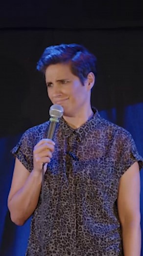 930K views · 10K reactions | Another little clip from my last show Under Privilege that I'll be releasing online in full later this year.... #comedy #standupcomedy #bethefox | Jen Brister | Facebook