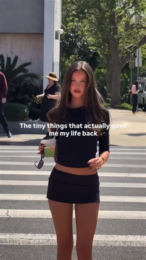 refinedmindco on Instagram: "here they are ↓ • write tomorrow’s top 3 tasks before you shut your laptop your brain stops spinning at night because it knows it’s handled. • open your notes app before opening social media half the time you forget why you picked up your phone in the first place. • leave one email unanswered on purpose it breaks the “inbox = emergency” reflex and gives you control back. • eat the same breakfast every weekday no decisions, no delay, no mental drag before your day eve