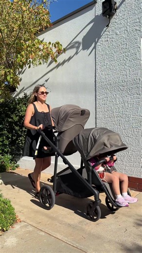 Why the JUNO Pram is a Must-Have for Mums