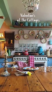 Valentine’s Day here… In between ripping off the old bathroom tiles, I’m making strawberry jam. (Keto, of course.) 2 cups roughly chopped strawberries 1/2 tbsp chia seeds 1/4 cup sweetener (I use Truvia) vanilla essence optional, add to your taste Simmer for 10 minutes. Eat hot from the pot or cool and save. I splodged some on a crumpet for my very own cottage crumpet, Mr M 🤍🍓 That’s romance at Malthouse Cottage. Now back to the grand design of the bathroom.. Jane 🫶♥️ #cottagecore #love #inte