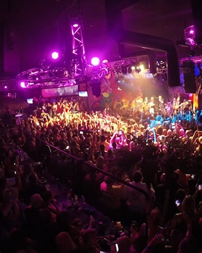 Eddie Money has "Two Tickets to Paradise" | AXS TV