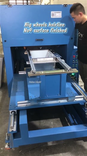 #hairline surface finish #Automatic big wheel grinning machine#Stainless steel sink bowls polish