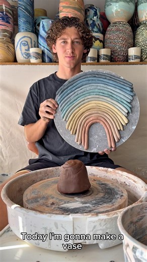 Making one of my favorite vases! #artist