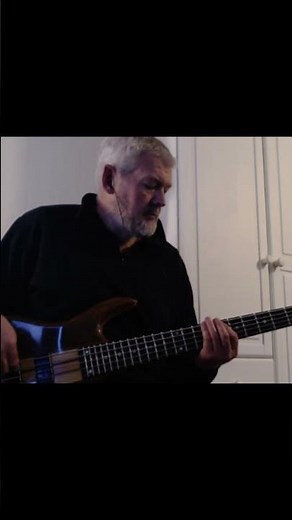 Dreadlock Holiday - 10CC #basscover #short