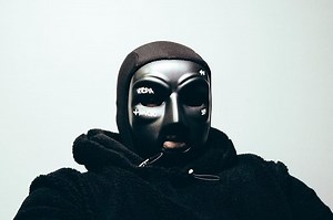 M Huncho Shows Off New Mask In Video For “The Worst”