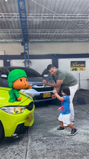 𝐂𝐮𝐢𝐝𝐚𝐝𝐨 𝐄𝐬𝐩𝐞𝐜𝐢𝐚𝐥 𝐩𝐚𝐫𝐚 𝐭𝐮 𝐀𝐮𝐭𝐨𝐦ó𝐯𝐢𝐥 on Instagram: "Iniciamos el 2026 con nuestros nuevos embajadores 🤩🤩 AMERICAS’S SERVICES 🔵🔴⚪️ Cra 43 # 79-92 #carwash #autolavado #carros #barranquilla"