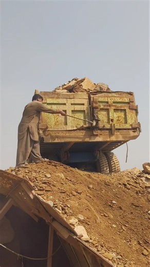Dangerous 😱 Work Rock Unloading in Crushing Plant stone #rockcrushing