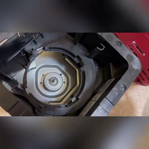 お手入れのしやすい換気扇FY-17C8