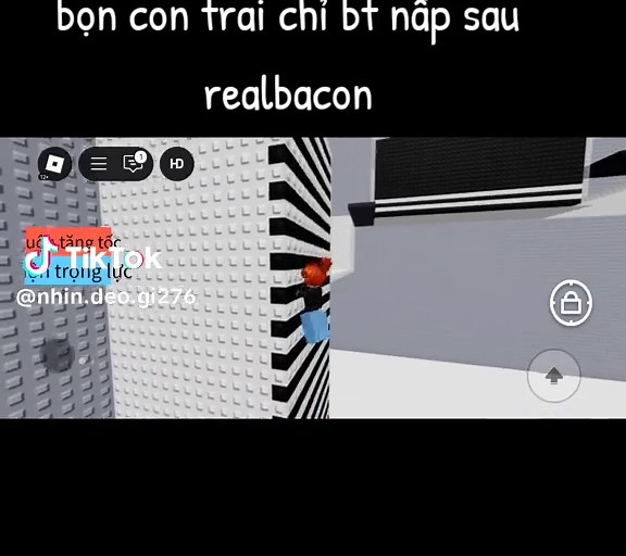 Xu hướng Roblox trên TikTok: Wall Hop và Phối Đồ