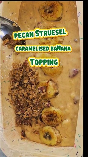 Wait for That Crunchy Pecan Topping 😮‍🔥 Banana Bread