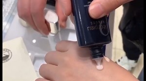 肌肤之钥cpb隔离霜【花又又美妆】