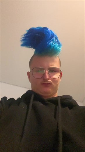 Blue Hair Guy TikTok: Trendy Videos with Stylish Blue Hair