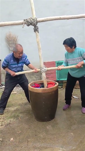 Homemade washing machine exercise while washing clothes #Homemade washing machine#Funny life