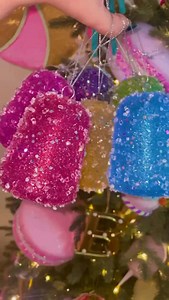 Your Christmas tree isn’t missing ornaments… it’s missing jumbo gumdrops! 🩷 These are the moments we decorate for. The glow of Christmas lights, the sparkle of ornaments, and that sugary, magical feeling like you just stepped into Santa’s candy shop. Our Jumbo Faux Sugared Gumdrop Ornaments from Santa’s Sweet Shoppe Collection are oversized, bold, and dusted with a glittery sugar finish that catches every twinkle light on your Christmas tree. They don’t just decorate! they transform your holida