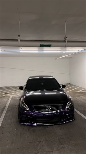 Showcasing the Infiniti G37: A True Icon